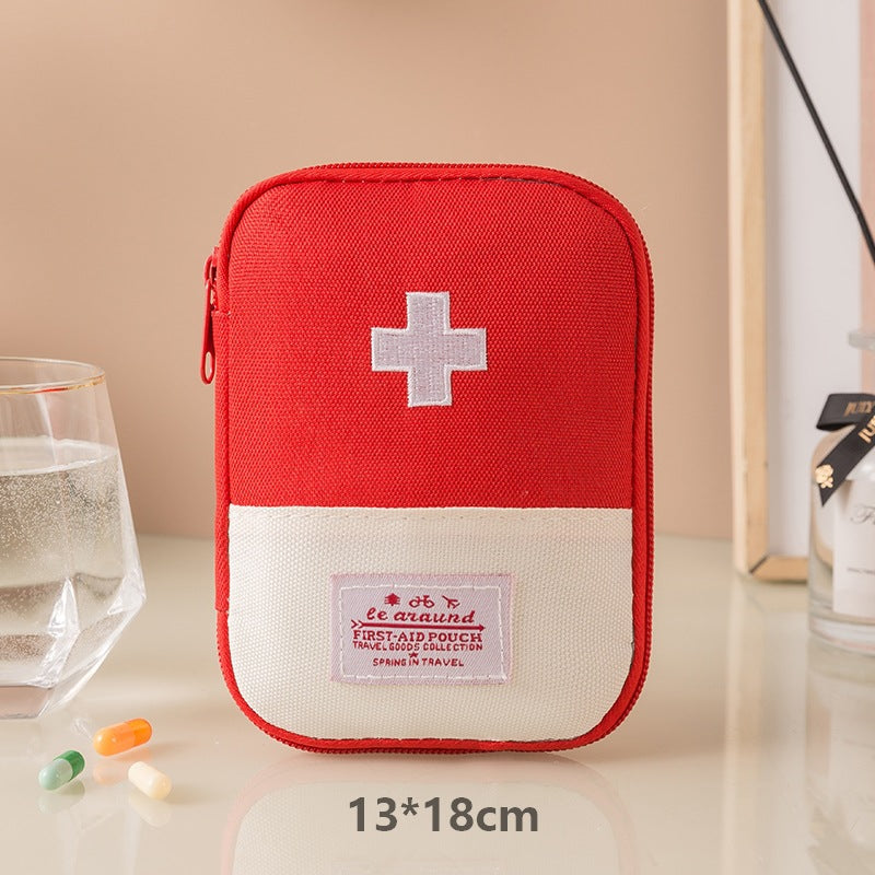 Portable personal medical bags, outdoor first - aid kits, household emergency medicine bags, medical bags, drug storage bags, and logo - printing available.