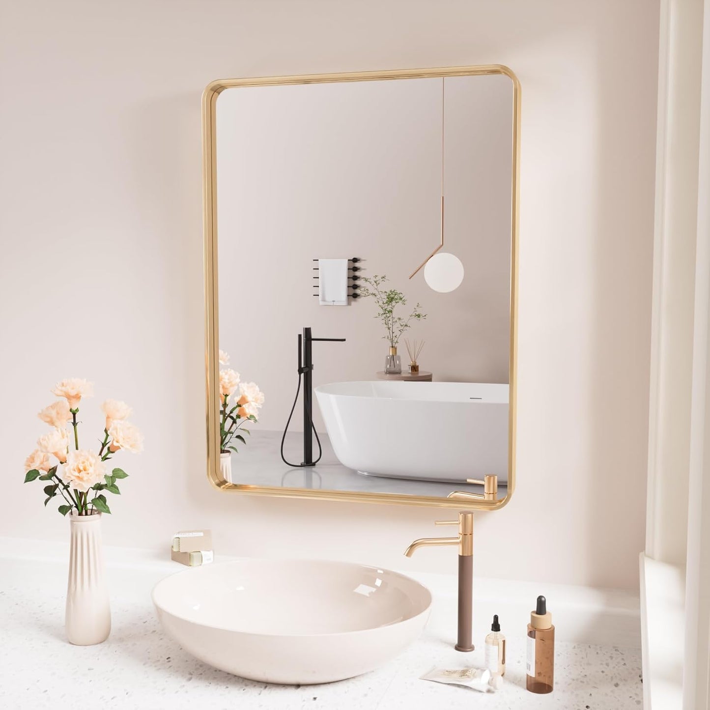 Bathroom mirrors, mirrors for washstands, restroom mirrors, wall - mounted mirrors for toilets and washrooms, makeup mirrors for dressing tables.