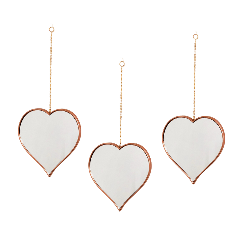 Wholesale Golden Heart - shaped Hanging Mirrors, Ideal for Romantic Decorations