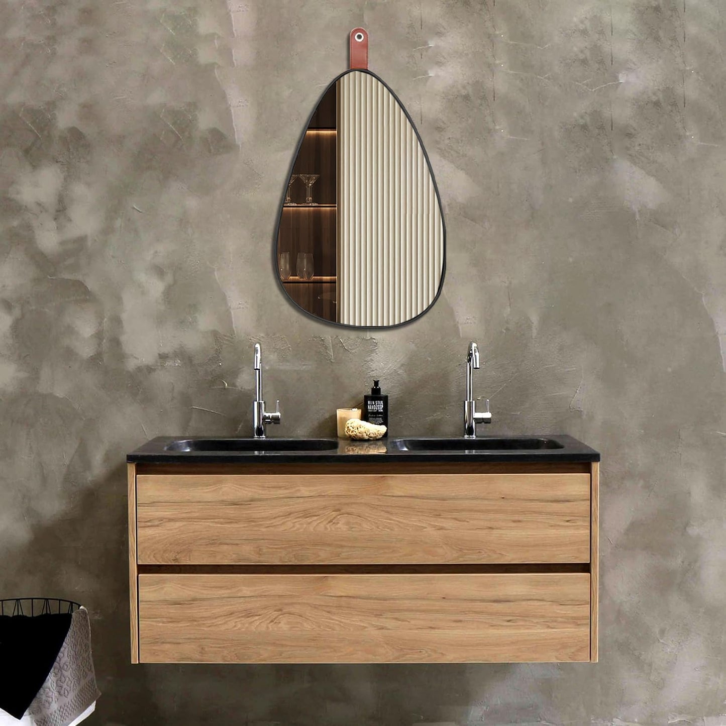 Wholesale Teardrop - shaped Hanging Mirrors, Add Elegant Elements to Decorations
