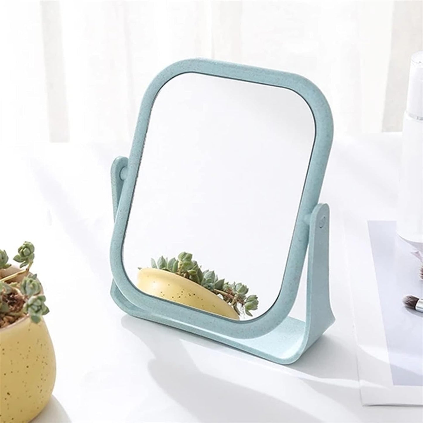 Wholesale double - sided table mirrors. Table - mounted and rotatable. Small mirrors for student makeup. Portable dressing table mirrors, princess - style