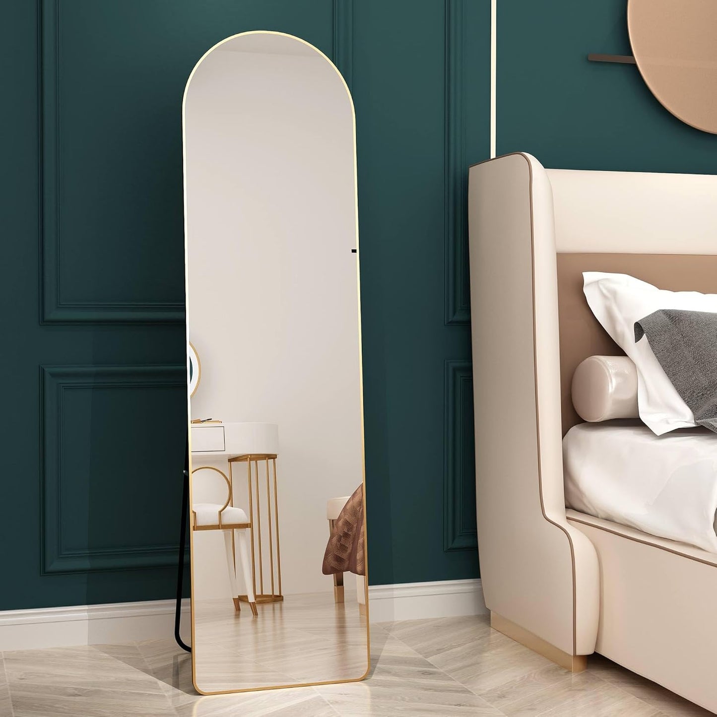 Simple arched full - length floor - standing dressing mirrors for clothing stores and household use